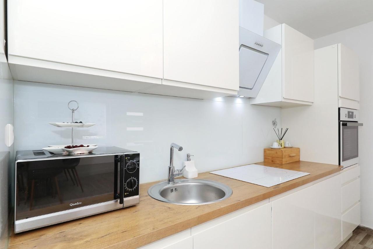Holiday Home Maria One Minute From -Beach Zadar Exterior photo
