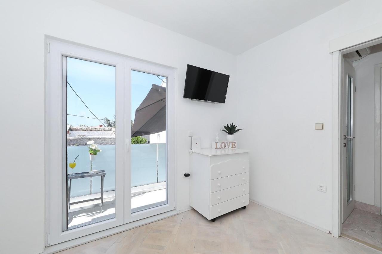 Holiday Home Maria One Minute From -Beach Zadar Exterior photo